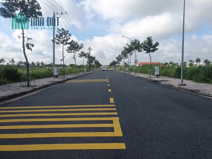 Bán đất mặt tiền đường 17m trả góp 12 tháng