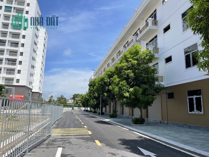 GIÁ HẤP DẪN, NHẬN NHÀ TT TP.THANH HÓA, SANG TÊN SỔ TRƯỚC THÁNG 7 - LH: 0966 343 969