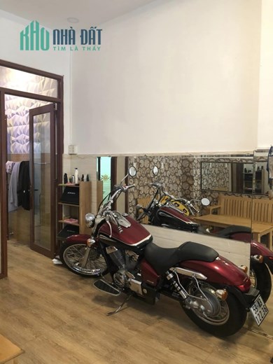 NHÀ MẶT TIỀN ĐẸP - CÁCH CV LÀNG HOA CHỈ 200M - CHỢ HẠNH THÔNG TÂY 500M.