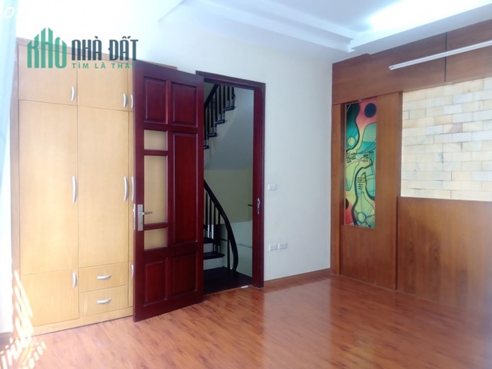 10 tỷ! Bán nhà Mặt phố Vĩnh Phúc, Ba Đình (56m x 5tầng, nở hậu). Kinh doanh mọi loại hình!