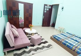 Phòng trọ Lê Văn Lương, nội thất đầy đủ, giá 5,5 tr