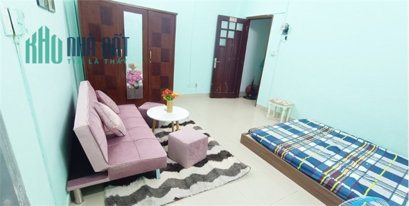 Phòng trọ Lê Văn Lương, nội thất đầy đủ, giá 5,5 tr