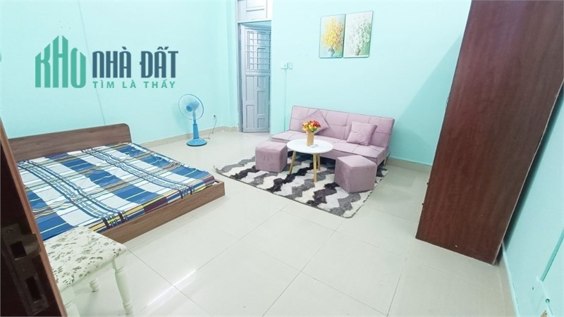 Phòng trọ Lê Văn Lương, nội thất đầy đủ, giá 5,5 tr