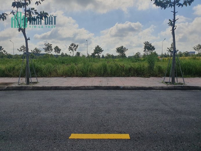 chỉ 15% sở hữu đất mặt tiền trục thương mại 17m tại bàu bàng