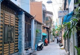 Bán nhà 2 lầu 20,4 m2 hẻm đường Cô Giang, P.Cô Giang, Q.1 giá 6,6 tỷ