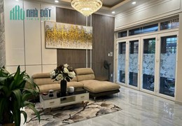 Bán rẻ nhà đẹp 6.4 x 18m 1 trệt 3 lầu full nội thất Q1 TP.HCM