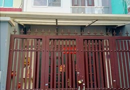 Nhà bán hẻm thông 57m2- Nở hậu Trần Nguyên Hãn P13Q8