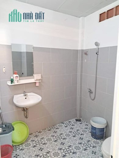 Nhà bán hẻm thông 57m2- Nở hậu Trần Nguyên Hãn P13Q8