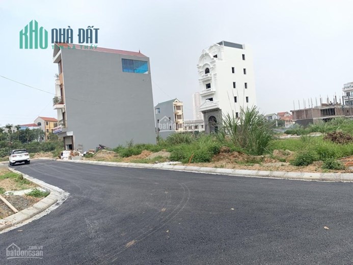 Chính chủ bán lô góc đường 25m đất dịch vụ Vân Canh - Hoài Đức. giá rẻ, vị trí đẹp đắc địa