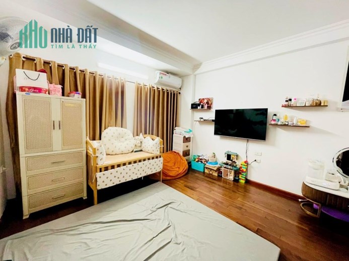 CHỦ CẦN BÁN NHÀ 5 TẦNG 3 PHÒNG NGỦ PHỐ VĨNH PHÚC QUẬN BA ĐÌNH GIÁ:3 x TỶ .