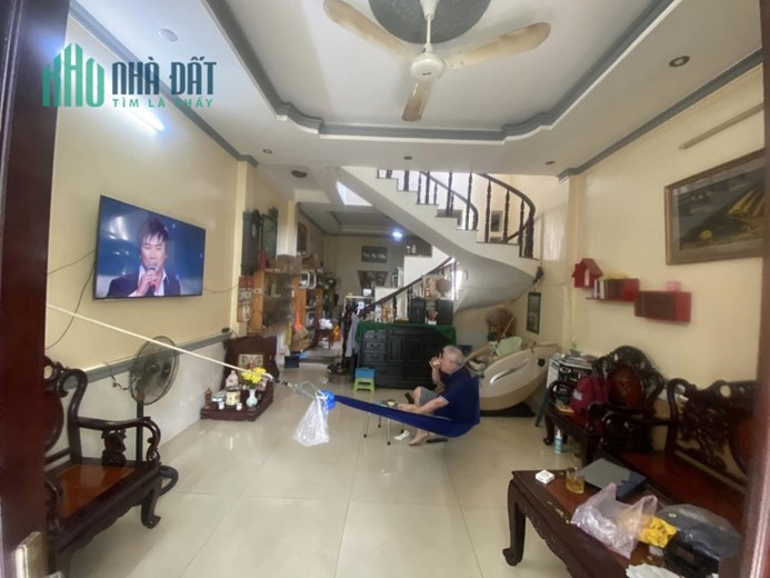 NHÀ ĐẸP GẦN KHA VẠN CÂN GIÁ NGỌT NGÀO DỌN VÀO Ở NGAY