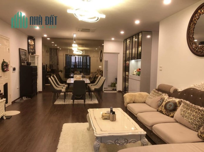 Bán Căn Chung Cư Tòa Nhà Sông Đà 131 Trần Phú 155m2 giá  4.78 tỷ