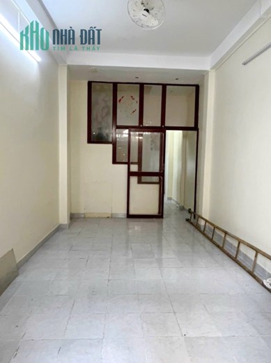 Nhà 3 tầng hẻm thông đường Cao Thắng P3Q3 - Giá : 5.58 Tỷ