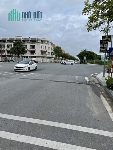 Bán lô đất dịch vụ Vân Canh 899 có dt 60m, Sổ đỏ giá rẻ, vị trí đẹp đắc địa