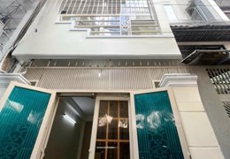 Nhà 3 tầng hẻm thông đường Cao Thắng P3Q3 - Giá : 5.58 Tỷ