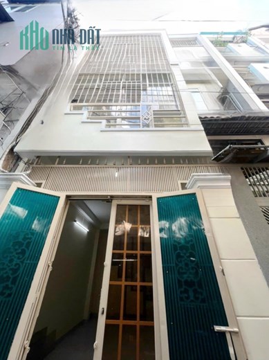 Nhà 3 tầng hẻm thông đường Cao Thắng P3Q3 - Giá : 5.58 Tỷ