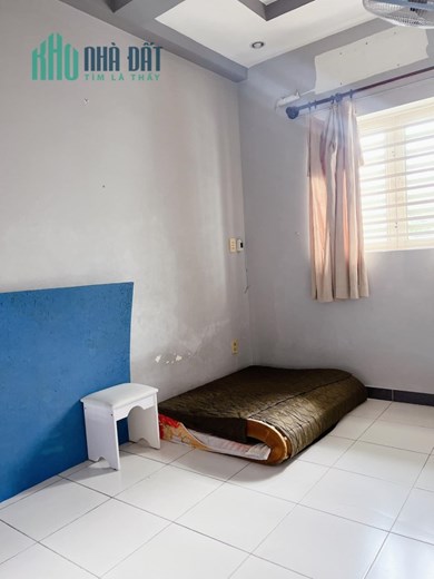 NHÀ ĐOÀN VĂN BƠ, Q.4, HẼM 4M, DT: 4/5.5x13.5, 4 TẦNG, NHỈNH 5 TỶ.