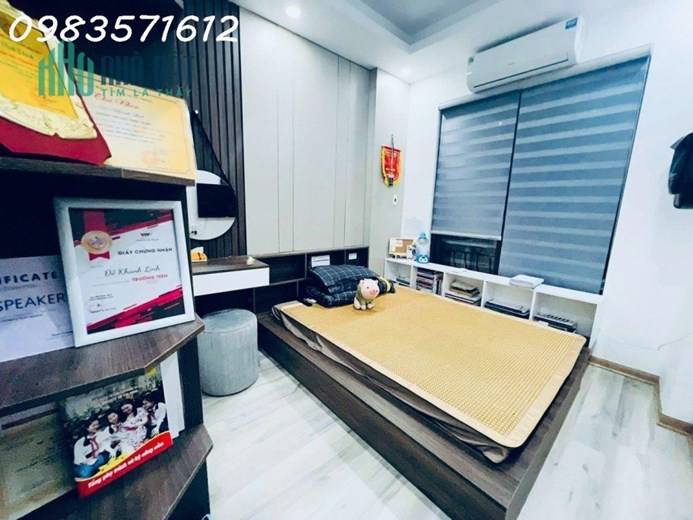 Giảng Võ, Đống Đa 30m*5T Ngõ rộng 50m ra phố Nhà Đẹp 3.9 tỷ