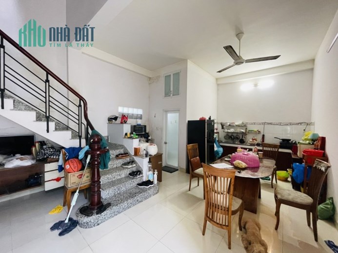 BÁN ĐẤT BÌNH THẠNH TẶNG TOÀ NHÀ 4 TẦNG - HXT THÔNG - 100M RA PHẠM VĂN ĐỒNG.