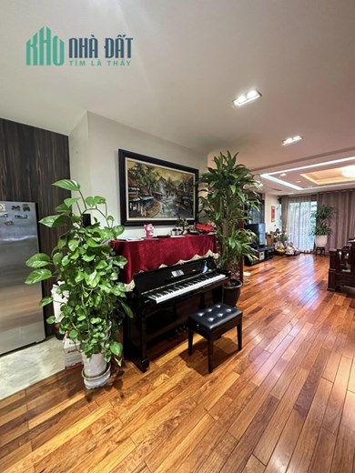 Bán biệt thự Láng Hạ, Ba Đình, Ô tô tránh, Thang máy, Nội thất hiện đại, 180m2, MT 8,5m
