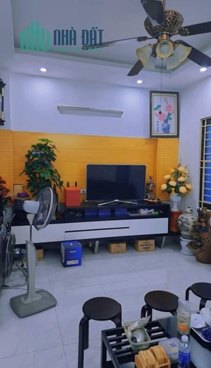Nhà 95m Mặt Tiền 6m. Xây 5 Tầng Kiên Cố Chắc Chắn. Mặt Ngõ Ô Tô Tránh. Chủ Thiện Chí Bán Nhanh.
