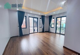 Hơn 1 Tỷ Hộ Khẩu Cầu Giấy Hà Nội. Chung Cư 2 Phòng Ngủ Phí Dịch Vụ Cực Rẻ. Chủ Cần Bán Nhanh