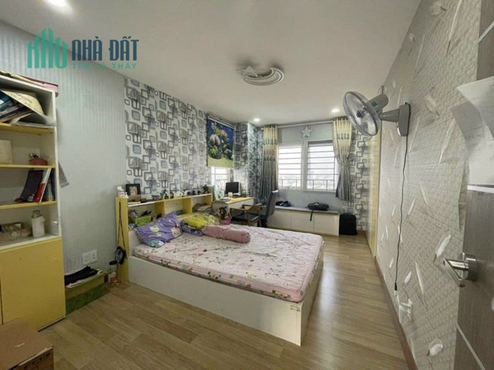 CĂN HỘ ĐẸP- GIÁ TỐT-VIEW BỜ KÈ  Chính Chủ Cần Bán Căn Góc Chung Cư Splendor - Gò Vấp