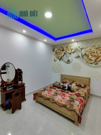 Chủ nhà cần tiền hạ giá bán nhà 200m2 giá 6.8 tỷ Phường 4 Đà Lạt