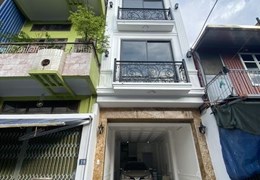 MẶT CHỢ KINH DOANH CÁC THỂ LOẠI - Ô TÔ TẢI TRÁNH NHAU - NHÀ MỚI ĐẸP KHÁCH XEM LÀ MÊ - 42M 6 TẦNG