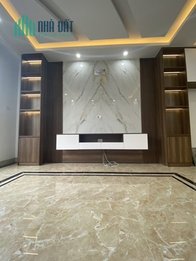 MẶT CHỢ KINH DOANH CÁC THỂ LOẠI - Ô TÔ TẢI TRÁNH NHAU - NHÀ MỚI ĐẸP KHÁCH XEM LÀ MÊ - 42M 6 TẦNG