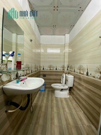 Nhà to đẹp 5x11m hẻm xe hơi quay đầu 4pn, 4wc, ngã tư Ga