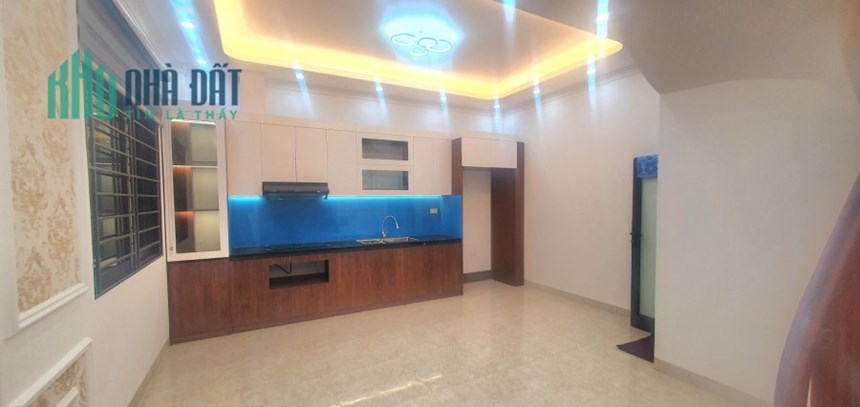 Bán nhà Ngô Gia Tự, 52m, nhà 4 tầng, Mt6m, giá 4 tỷ.