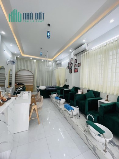 CẦN SANG NHƯỢNG TIỆM NAIL QUẬN TÂN PHÚ