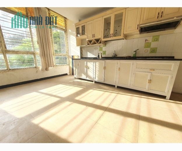 Bán nhà riêng Nguyễn Chí Thanh 40m 6 tầng mặt tiền rộng ô tô tránh kinh doanh sấm uất nhỉnh 8 tỷ lh