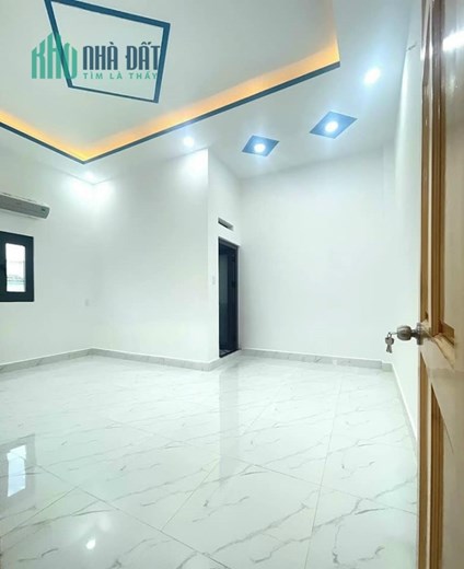 Bán nhà Nguyễn Ngọc Nại Thanh Xuân 45m2*5T, 5m ra phố, full tiện ích, chỉ 6 tỷ, Lh 0975666943.