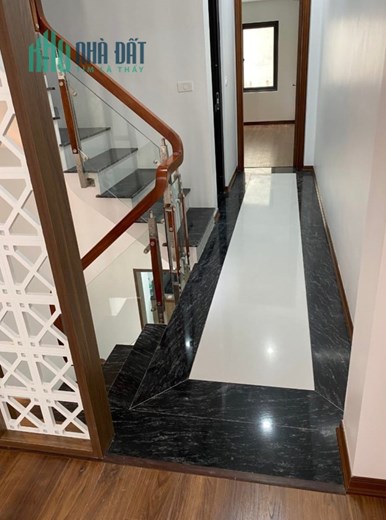 Bán nhà Nguyễn Ngọc Nại Thanh Xuân 45m2*5T, 5m ra phố, full tiện ích, chỉ 6 tỷ, Lh 0975666943.