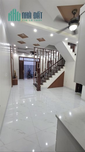 Nhà đẹp Vương Thừa Vũ dân xây diện tích rộng 65m2, nhà 4 tầng, 15m ô tô đỗ, ở sướng chỉ 7 tỷ, Lh