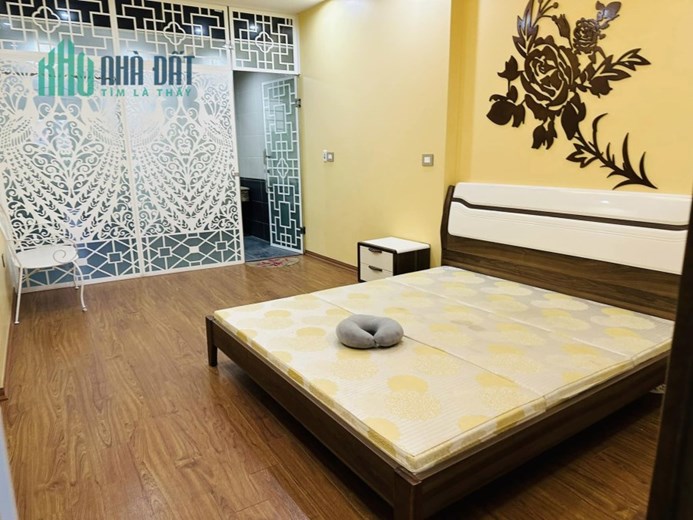 💥Mặt phố sầm uất, KD tuyệt đỉnh, Dịch Vọng Hậu 75m*4T vỉa hè rộng, hơn 27 tỷ💥