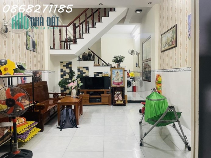 Bán Nhà Hóc Môn, HXH Trần Văn Mười, 52M2, 2 Tầng, SHR, Hoàn Công, Nhỉnh 3 Tỷ.