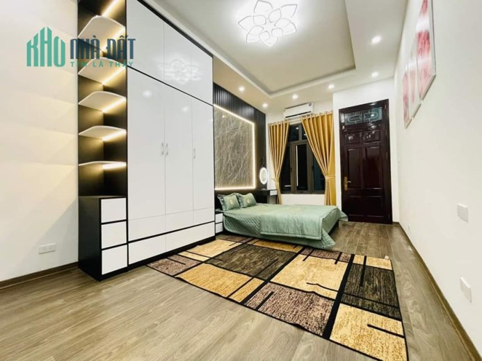 BÁN NHÀ MỚI ĐẸP Ô TÔ ĐẬU CỬA 200M RA TÂY HỒ - DT:35 M2 4 TẦNG - MT: 3.5 M - GIÁ:4.65 TỶ