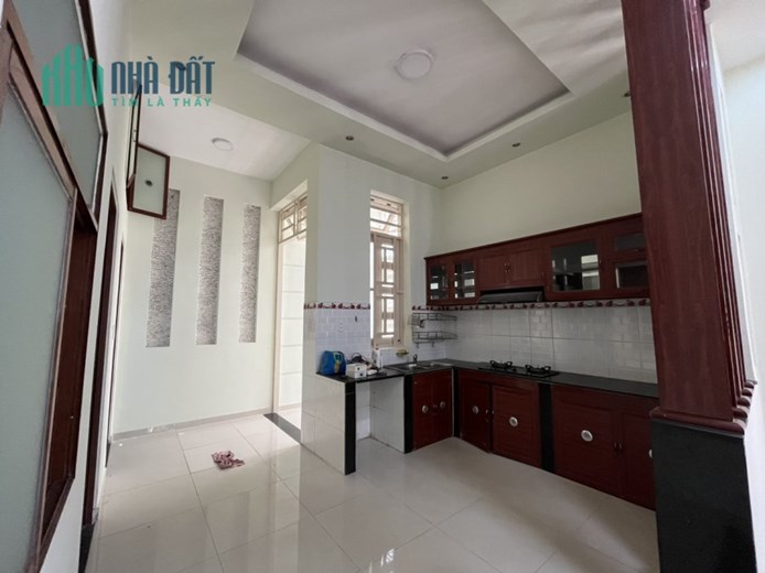 Biệt thự rộng đẹp 9.5x18m, Thạnh Lộc 37, giá thuê rẻ