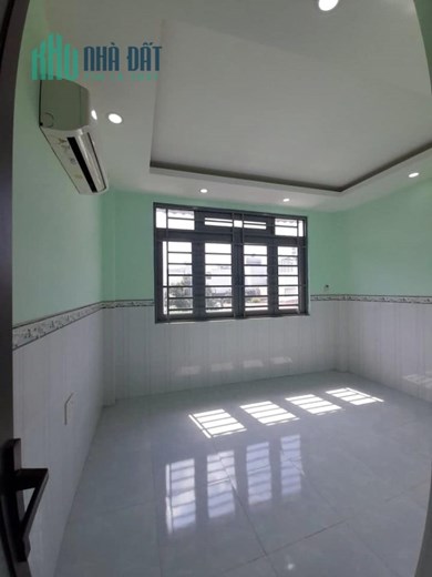 Bán nhà đẹp 4 tầng BTCT, 23m2, Hẻm xe hơi Trường Chinh, Tân Phú, chỉ 2.7 tỷ TL