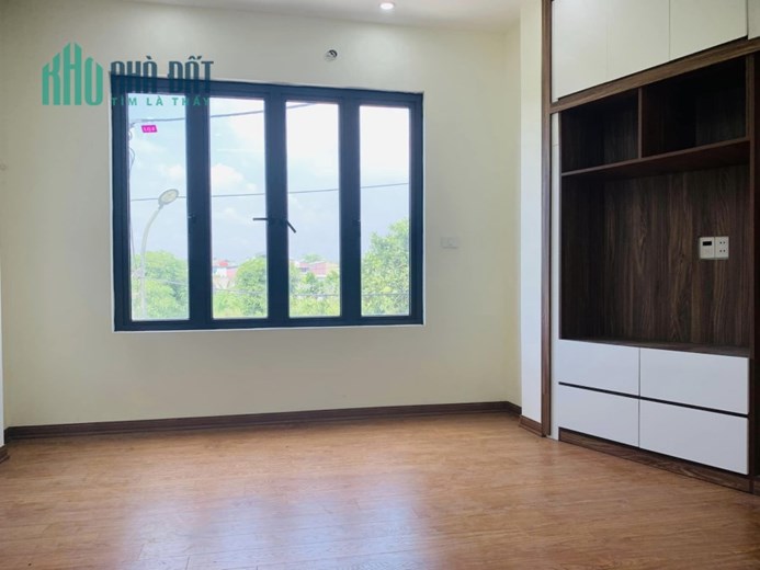 BẠCH MAI - ĐỐI DIỆN CÔNG AN PHƯỜNG - 39M2- 5T Ô TÔ Ở LUÔN GIÁ CHỈ 3T TỶ 5.LH 0987136162