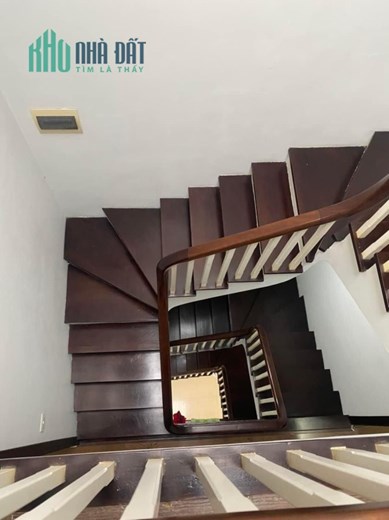 Bán nhà 5 tầng lô góc phố Vũ Ngọc Phan dt 48m2 nhà đẹp đầy đủ NT ở ngay giá 5.95 tỷ