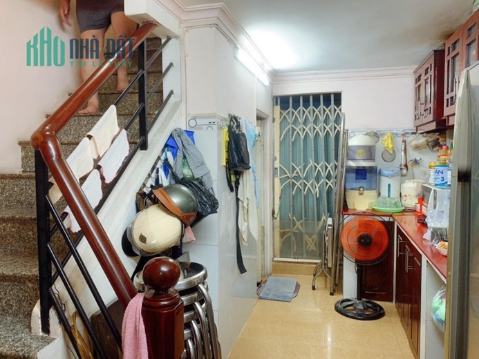 +++CẦN THỞ OXY -BÁN GẤP NHÀ QUẬN 10-NGUYỄN TRI PHƯƠNG, 28M 4 TẦNG BTCT, NHỈNH 5TỶ