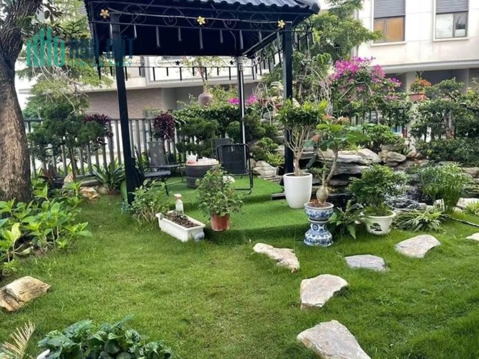 Mời thuê căn góc 3 tầng có sân vườn tiểu cảnh tại Vsip Bắc Ninh, chỉ 18 triệu/tháng