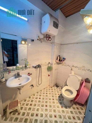 Chủ kinh doanh thành công, đổi nhà mới to rộng hơn. Cần bán nhà mặt phố Lai Xá, Hoài Đức. 45m, 4