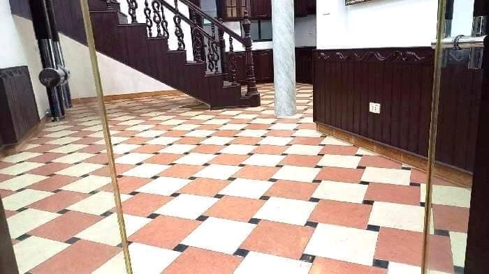 HÀNG HÓT, HIẾM - PHÂN LÔ - GARA ÔTÔ VÀO NHÀ, KINH DOANH - GẦN PHỐ - NGÕ RỘNG -  NHÀ ĐẸP Ở LUÔN