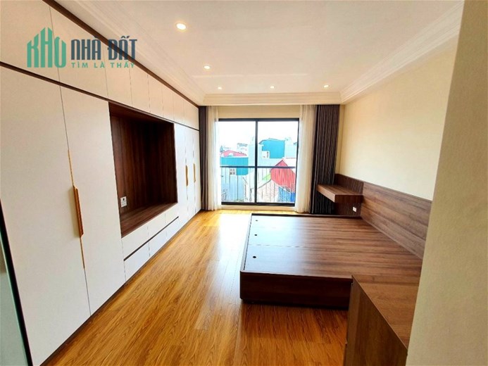 Bán nhà Nguyễn Sơn 40m2, mt 5m, 6 tầng, hơn 8 tỷ Long Biên Hà Nội.