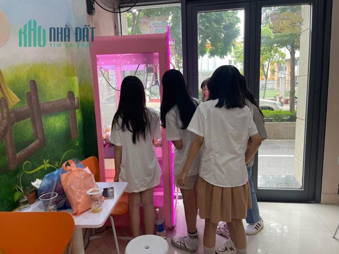 VỊ TRÍ ĐẸP - GIÁ TỐT - Chuyển Nhượng Quán Trà Đào Dầm Peach City Thượng Thanh